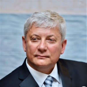 Dr. Andrey Kushlin